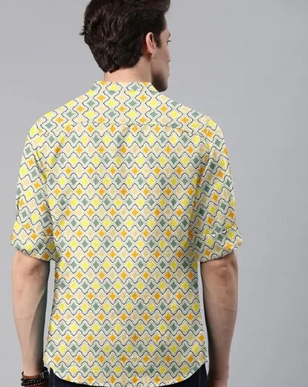 TrendLoom Mens Printed Spread Collar Shirt - Regular Fit