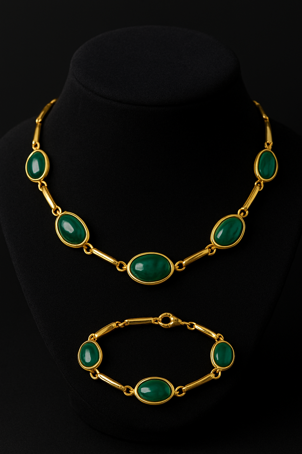 Oval Green Crystal Pendant Necklace Set With Bracelet